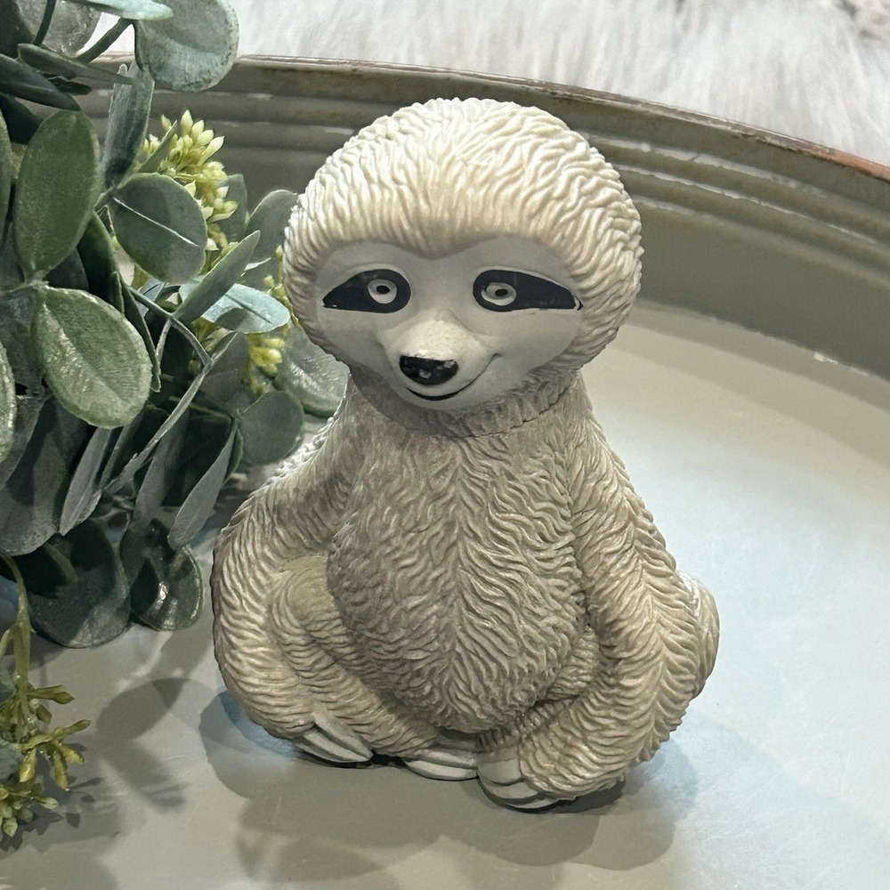 Ankyo Gray Sloth Yoga Pose Figure‎ Wildlife Jungle Plastic Toy Figurine 5 Inch